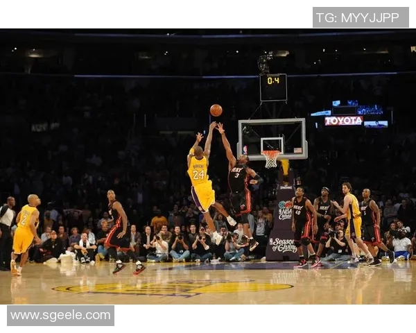 十年湖人与爵士的巅峰对决回顾与未来展望 十年湖人与爵士的巅峰对决回顾与未来展望