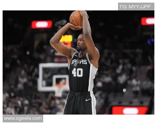 哈里森巴恩斯在NBA赛场上的成长与影响力分析 哈里森巴恩斯在NBA赛场上的成长与影响力分析